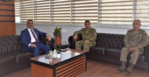 Vali Hacıbektaşoğlu, 3. Komando Tugay Komutanı Tuğgeneral Vural’ı Kabul Etti