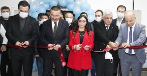 Vali Hacıbektaşoğlu, ‘Beniz Tekstil Atölyesi’nin Açılış Törenine Katıldı