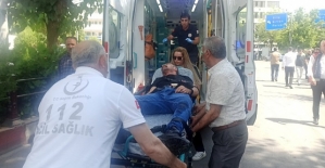 Siirt'te Kendini Yakma Girişiminde Bulunan Adamı Polis ve İtfaiye Ekipleri Engelledi