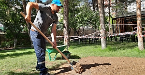 SİİRT’TE PARK VE YEŞİL ALANLAR TEMİZLENİYOR