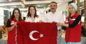 Vali Hacıbektaşoğlu,Damla Gönüllüsü Gençlerle Bir Araya Geldi