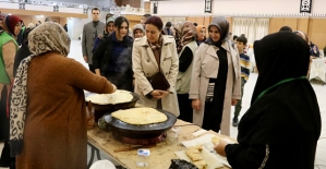 Vali Eşi Güney Hacıbektaşoğlu, Kurtalan’da Depremzedeler Yararına Düzenlenen Kermes’e Katıldı