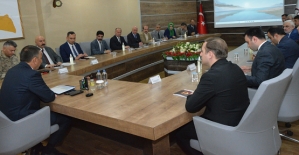 Vali Hacıbektaşoğlu, Başkanlığında Deprem Bilgilendirme ve Değerlendirme Toplantısı Yapıldı