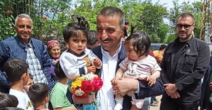 Vali Hacıbektaşoğlu ,Kırıkhan’ın Köylerinde Vatandaşlarla Bayramlaştı