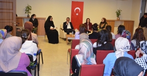 Vali Osman Hacıbektaşoğlu'dan Üniversite Öğrencilerine Sürpriz Ziyaret