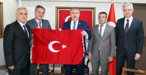 Büyük Birlik Partisi Bahaddin Mergen’e Emanet