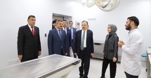 Vali Kızılkaya, Siirt Üniversitesi Hayvan Sağlığı Uygulama ve Araştırma Hastanesi’ni Ziyaret Etti