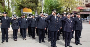 Siirt’te, Polis Haftası Nedeniyle Atatürk Anıtına Çelenk Sunuldu