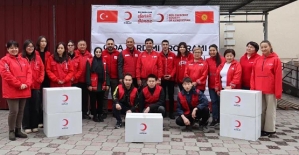 Yener Tanık Başkanlığındaki Kızılay Heyeti Kırgızistan'a Yardım Elini Uzattı