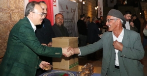 Vali Dr. Kemal Kızılkaya Kadir Gecesi’nde Vatandaşlarla Buluştu