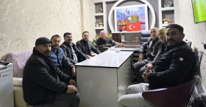 AK Parti Siirt İl Başkanı Bahri Caner Özturan, Esnaf ve Vatandaşlarla Buluştu