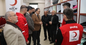 VALİ KIZILKAYA, YEŞİLAY VE KIZILAY SİİRT ŞUBELERİNİ ZİYARET ETTİ