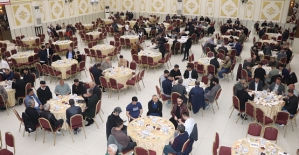 Siirt Müteahhitler ve İş Adamları Derneği Yönetiminden İftar Yemeği