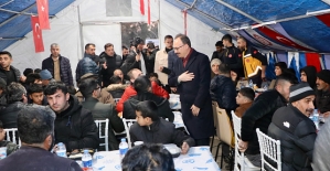 Vali Kızılkaya İlk İftarını Vatandaşlarla Açtı: “Birliğimiz Daim Olsun”