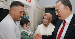 VALİ KIZILKAYA, RAMAZAN BAYRAMINDA ŞEHİT AİLELERİNİ YALNIZ BIRAKMADI 