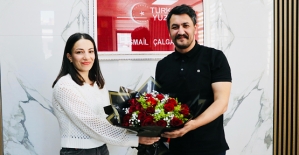 Dünya ve Avrupa Şampiyonu Milli Sporcu Evin Demirhan Yavuz’dan Gençlik ve Spor İl Müdürüne Anlamlı Ziyaret