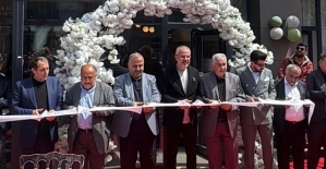 OZZ DENT Kapılarını Açtı: Diş Hekimi Veysel Özçiçek’ten Beylikdüzü’ne Modern Klinik