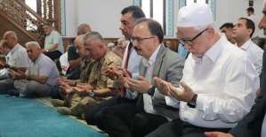 SİİRT’TE 15 TEMMUZ ŞEHİTLERİ İÇİN MEVLİT VE HATİM DUASI OKUNDU