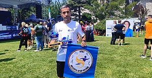 Siirt Belediyesi Sporcusu Muhittin Gürhan, Eskişehir Yarı Maratonu’nda Kürsüde!