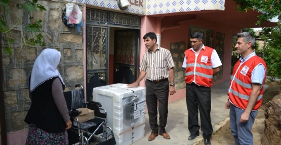  Türk Kızılay’ı Siirt Şubesi Tuz, Ailesine Yardım Yapmaya Devam Ediyor